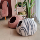 MEOWFIA Cat Cave Review: Is This 100% Merino Wool Bed Worth It? (Hands-on Test)